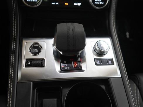 Used 2023 Jaguar F-PACE R-Dynamic S AWD/4WD image 23