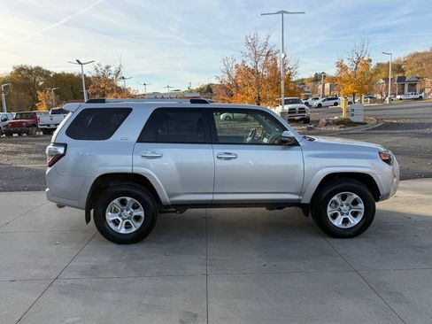 Used 2024 Toyota 4Runner SR5 Premium image 7