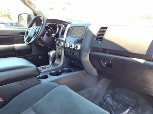 Used 2022 Toyota Sequoia TRD Sport AWD/4WD image 12