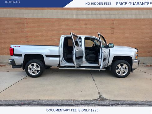 Used 2017 Chevrolet Silverado 2500 LT w/ LT Convenience Package image 5