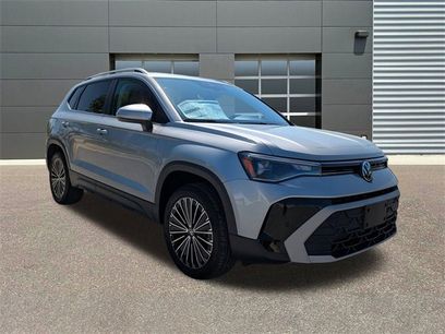 New 2025 Volkswagen Taos SE
