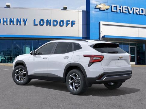 New 2026 Chevrolet Trax LT w/ Driver Confidence Package image 3