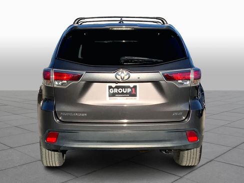 Used 2016 Toyota Highlander XLE image 5