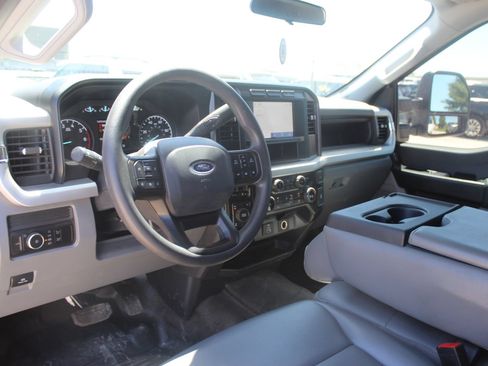 Used 2024 Ford F250 XL w/ XL Chrome Package AWD/4WD image 10
