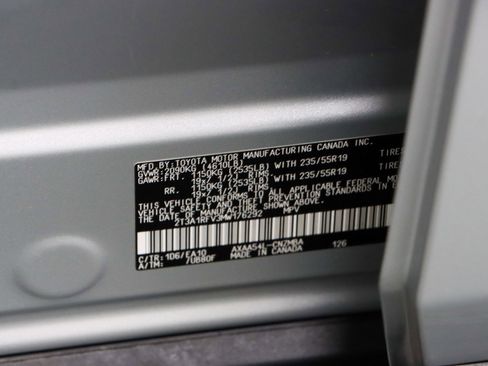 Used 2021 Toyota RAV4 XLE Premium image 33