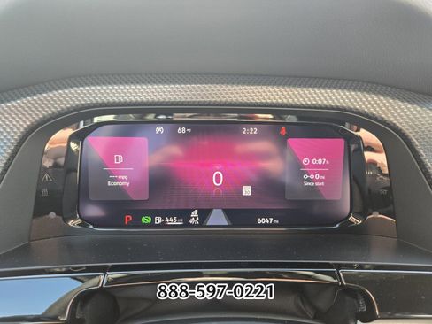 Certified 2025 Volkswagen Atlas Cross Sport SEL Premium R-Line image 31