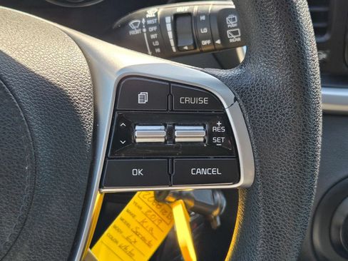 Used 2019 Kia Sorento FWD image 31
