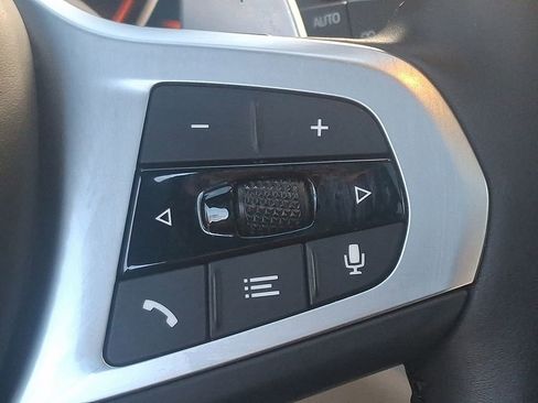 Used 2022 BMW X5 M50i w/ Premium Package image 23