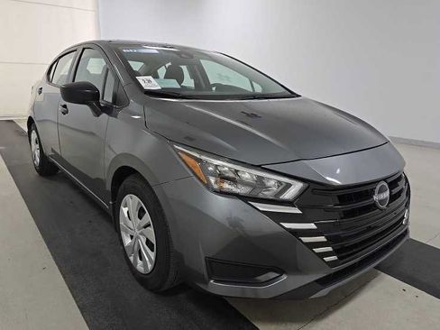 Used 2025 Nissan Versa S w/ Trunk Package FWD image 2