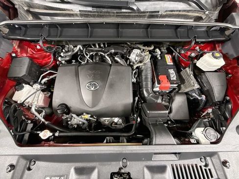 Used 2022 Toyota Highlander Platinum FWD image 32