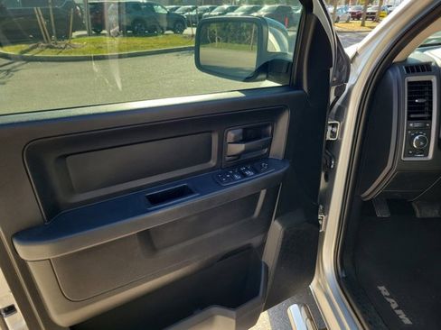 Used 2017 RAM 1500 Express w/ Express Value Package image 21