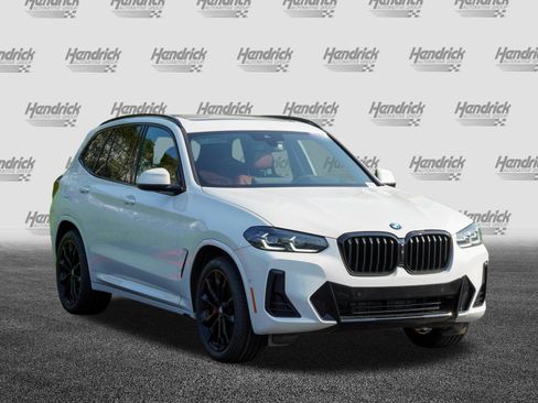 Used 2024 BMW X3 sDrive30i w/ Premium Package RWD image 2