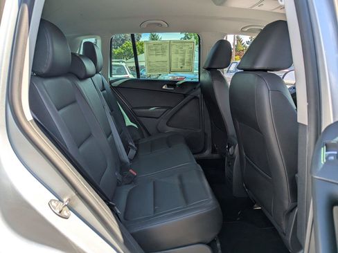 Used 2013 Volkswagen Tiguan S AWD/4WD image 32