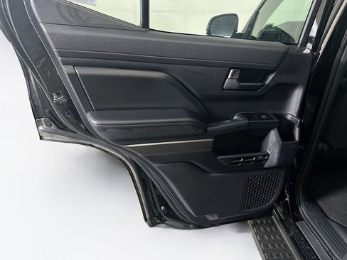 Used 2025 Toyota 4Runner SR5 image 27