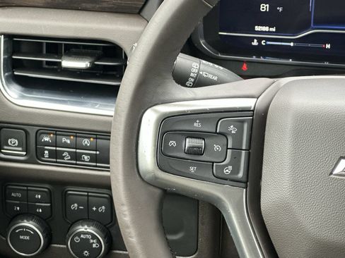 Used 2023 Chevrolet Tahoe Z71 w/ Luxury Package AWD/4WD image 20