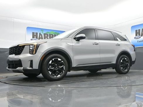 Used 2025 Kia Sorento S w/ Panoramic Sunroof Package FWD image 20