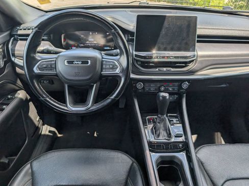 Used 2022 Jeep Compass High Altitude AWD/4WD image 17