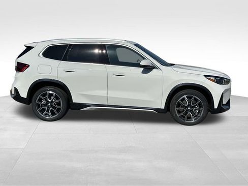 New 2026 BMW X1 xDrive28i w/ Technology Package AWD/4WD image 2