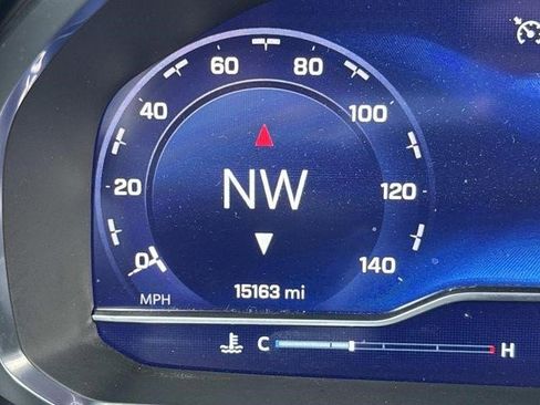 Certified 2024 Chevrolet Suburban High Country image 20