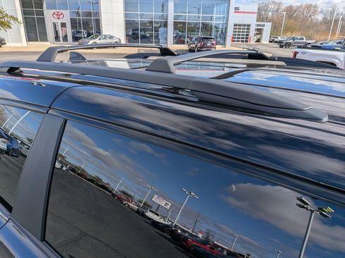 Used 2025 Toyota Sienna XSE w/ XSE Premium Package image 10