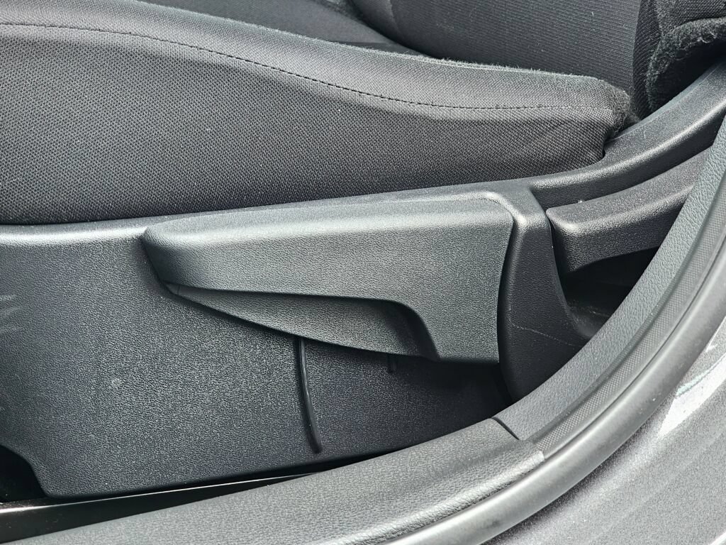 Used 2025 Nissan Sentra S FWD image 71