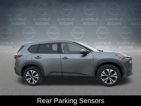 Used 2023 Nissan Rogue SV image 7