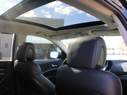 Used 2018 Hyundai Santa Fe Sport image 56