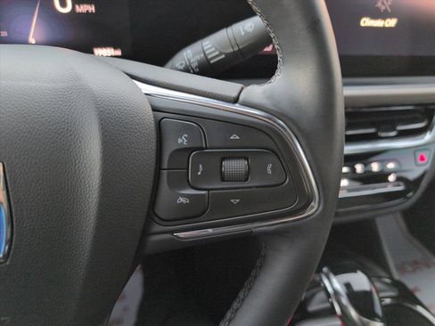 Used 2025 Buick Envista Avenir image 20