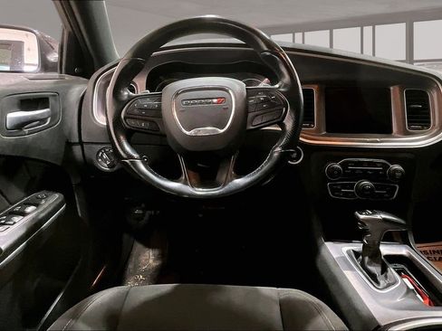 Used 2022 Dodge Charger GT RWD image 3