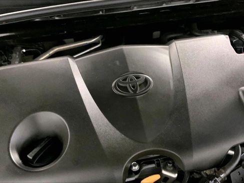 Used 2025 Toyota Camry LE AWD/4WD image 30