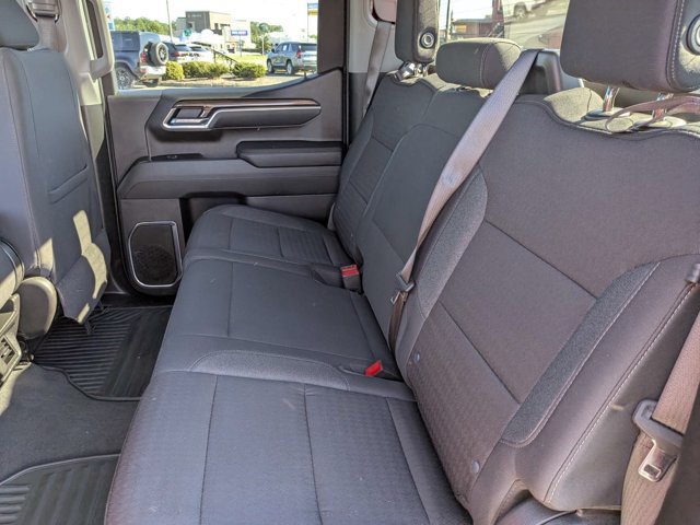 Used 2025 Chevrolet Silverado 1500 LT AWD/4WD image 17