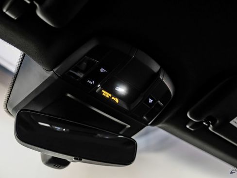 Used 2024 Porsche 911 Carrera GTS w/ Premium Package image 37