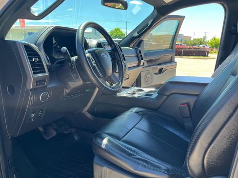 Used 2018 Ford Expedition Max XLT w/ Equipment Group 202A RWD image 7
