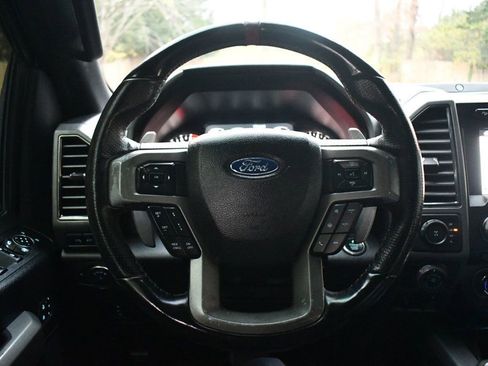 Used 2018 Ford F150 Raptor w/ Equipment Group 802A Luxury image 26