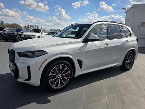 New 2026 BMW X5 xDrive50e w/ Executive Package image 8