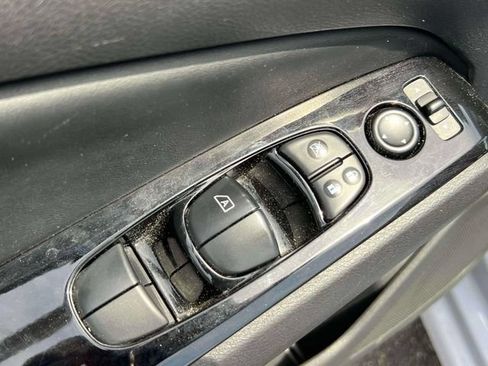 Used 2024 Nissan Altima 2.5 SR FWD image 22
