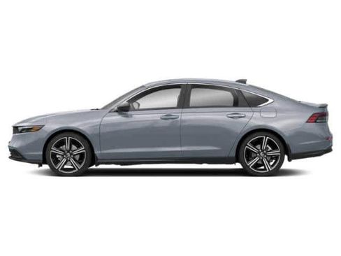 Used 2025 Honda Accord Sport image 3