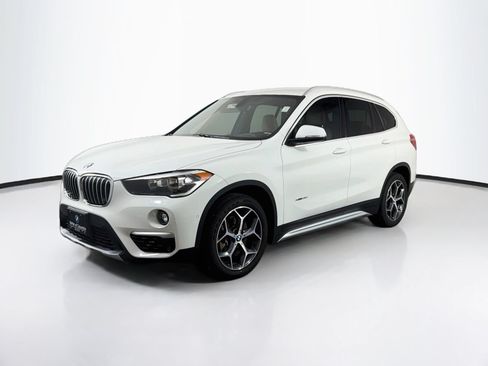 Used 2017 BMW X1 xDrive28i AWD/4WD image 3