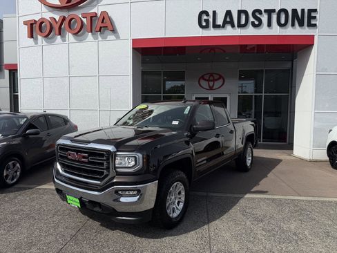 Used 2019 GMC Sierra 1500 SLE w/ SLE Value Package AWD/4WD image 1