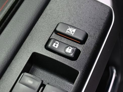 Certified 2024 Toyota 4Runner SR5 AWD/4WD image 12