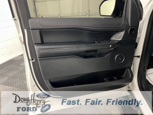 Used 2023 Ford Expedition Limited image 24