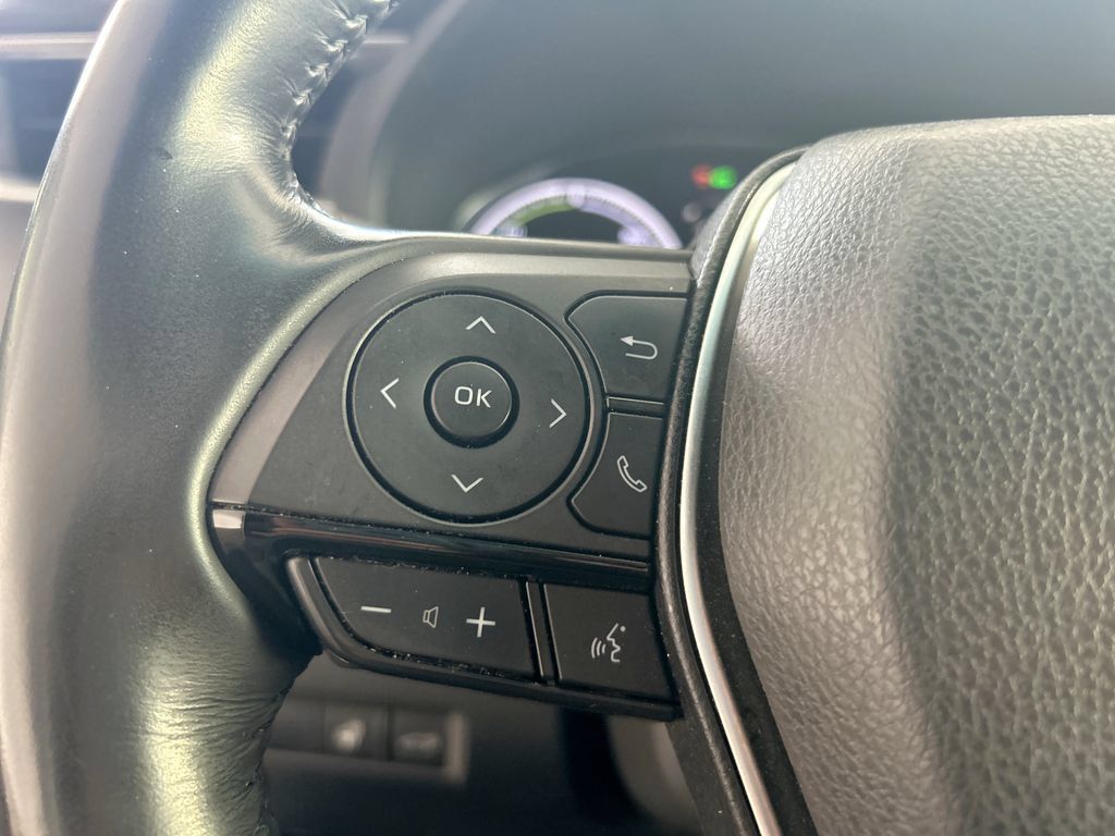 Used 2021 Toyota Venza XLE w/ Softex Package AWD/4WD image 16
