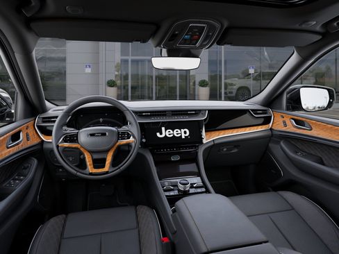 New 2026 Jeep Grand Cherokee Summit image 14
