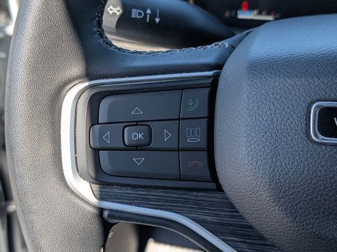 Used 2024 Jeep Wagoneer L Series II w/ Flexible Seating Group image 27