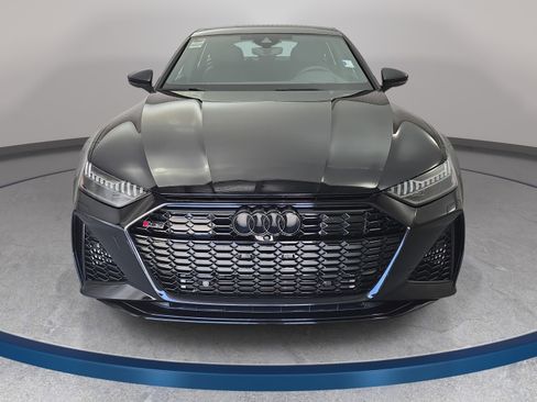 Used 2024 Audi RS 7 Performance AWD/4WD image 2