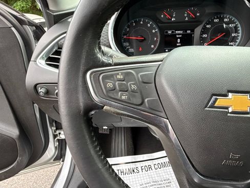 Used 2018 Chevrolet Malibu LT w/ Sport Package FWD image 25