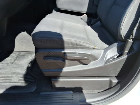 Used 2019 Chevrolet Silverado 1500 LT AWD/4WD image 23