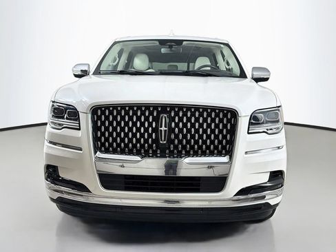 Used 2023 Lincoln Navigator L Black Label AWD/4WD image 2