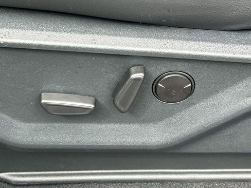 New 2025 Ford F150 Lariat w/ Equipment Group 501A Mid image 25