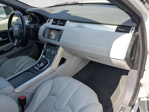 Used 2015 Land Rover Range Rover Evoque Pure Premium AWD/4WD image 18